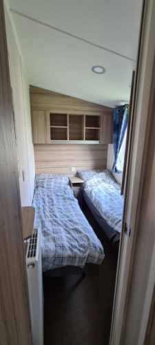 Flamingo Land – Willow Grove A141, 3-Bed Swift Atlantique Caravan with Decking & Patio – Static Caravan, Willow Grove