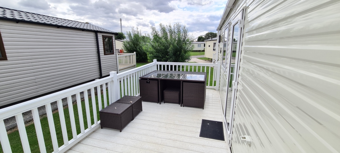 Flamingo Land – Willow Grove A130, 3-Bed ABI Oakley Caravan with Side Decking – Static Caravan, Willow Grove
