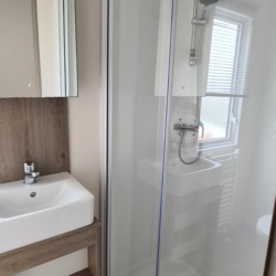 Flamingo Land – Willow Grove A130, 3-Bed ABI Oakley Caravan with Side Decking – Static Caravan, Willow Grove