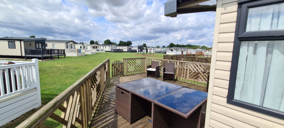 Flamingo Land – Willow Grove A105, 3-Bed Caravan with Wrap Decking by Play Park – Static Caravan, Willow Grove