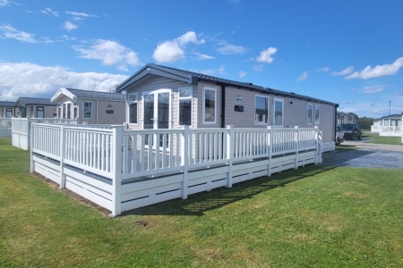 Flamingo Land – Cedarwood CW46, 3-Bed Swift Ardennes Caravan with Wrap Decking – Static Caravan, Cedarwood