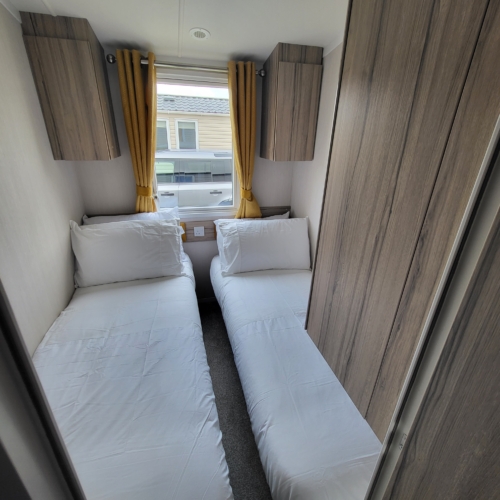 Flamingo Land – Cedarwood CW46, 3-Bed Swift Ardennes Caravan with Wrap Decking – Static Caravan, Cedarwood
