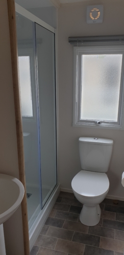 Cw18 Shower