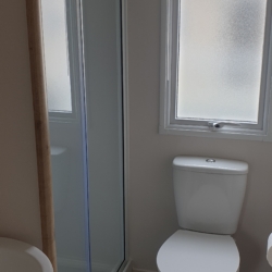 Cw18 Shower