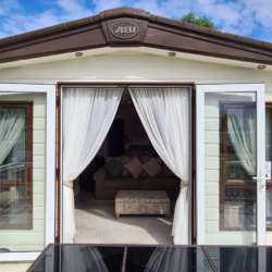 Mini Lodge on Willow Grove Flamingo Land A34 – Flamingo Land | Static Caravan, sleeps 6
