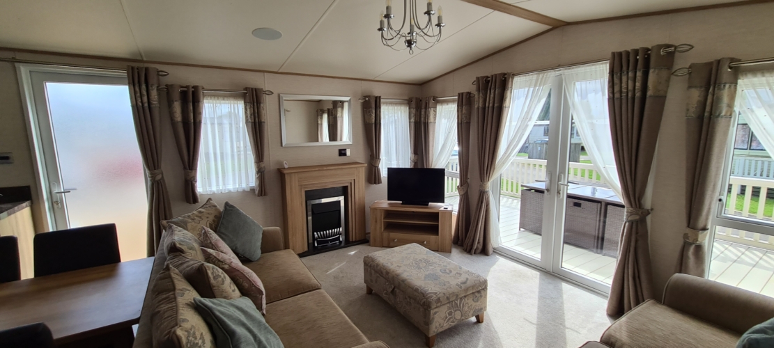 Mini Lodge on Willow Grove Flamingo Land A34 – Flamingo Land | Static Caravan, sleeps 6