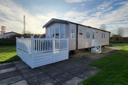 Extra Large decked static at Flamingo Land A1 – North Yorkshire | Static Caravan, sleeps 6