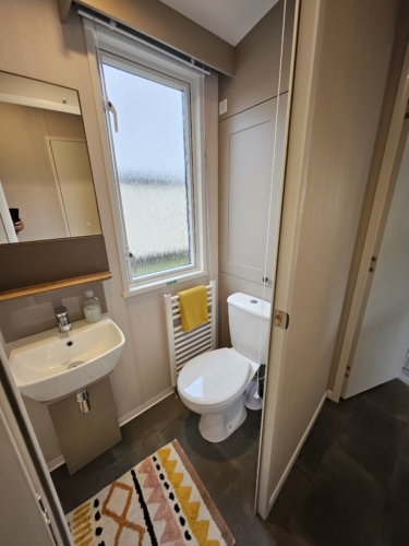 Premium static caravan at Flamingo land Willow Grove A104 – kirby misperton | Static Caravan, sleeps 6